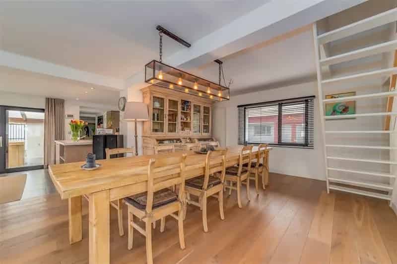 Huis te koop Wommelgem met magazijn nabij E313