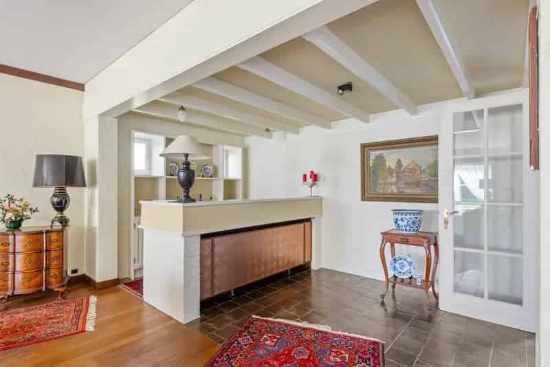 Te renoveren villa 4 slaapkamers grote tuin