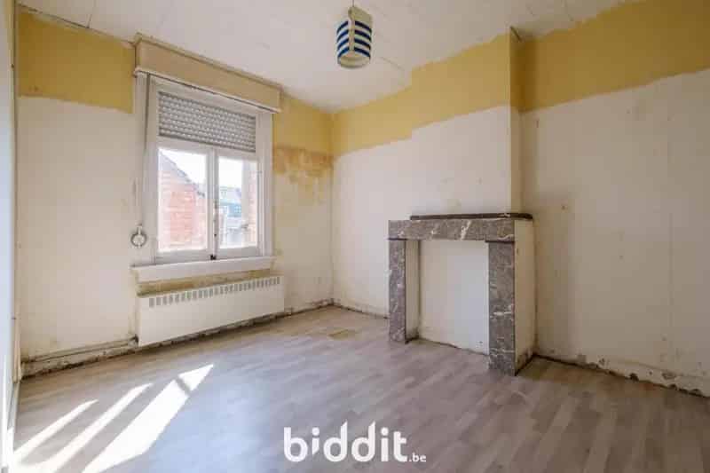 Te renoveren eigendom Zoersel: 4 slaapkamers en tuin