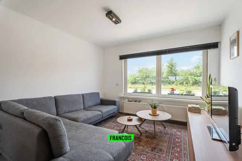 Instapklare woning te koop Ieper 2 slaapkamers tuin