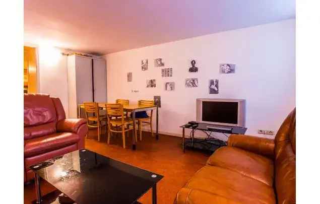 Kamer van 350 m² in Brussels