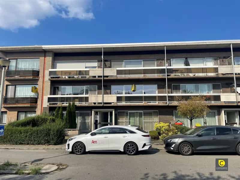 Gerenoveerd Appartement 2 Slaapkamers Terras Garage Aartselaar