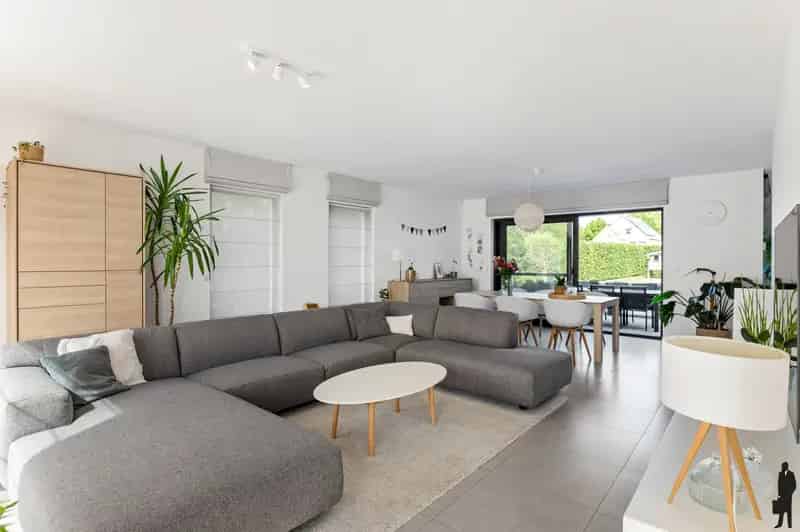 Prachtige energiezuinige woning met 4 slpks, 2 badks en tuin