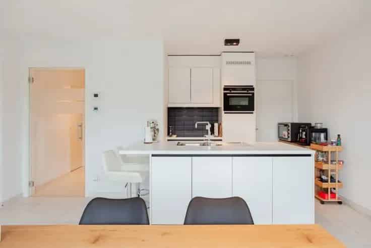 Appartement Te Koop: Modern Lichtrijk Appartement met Terras