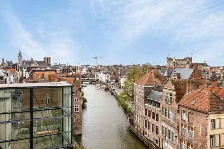 Buitengewone duplex penthouse in de historische binnenstad aan de Leie