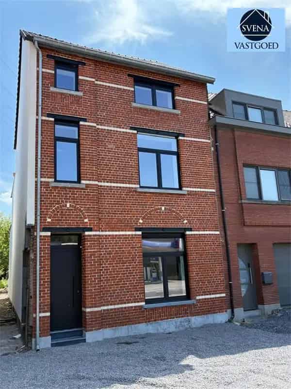 Energiezuinige Gerenoveerde Woning 5 slaapkamers