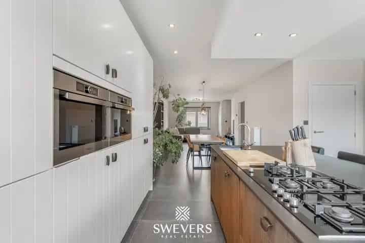 Gerenoveerde rijwoning met 4 slpk & tuin te Sint-Truiden