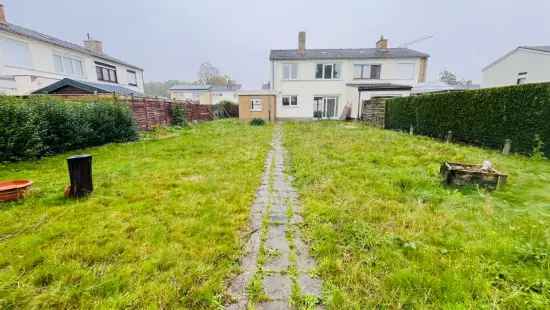 Te koop halfopen woning met 3 slaapkamers tuin en garage