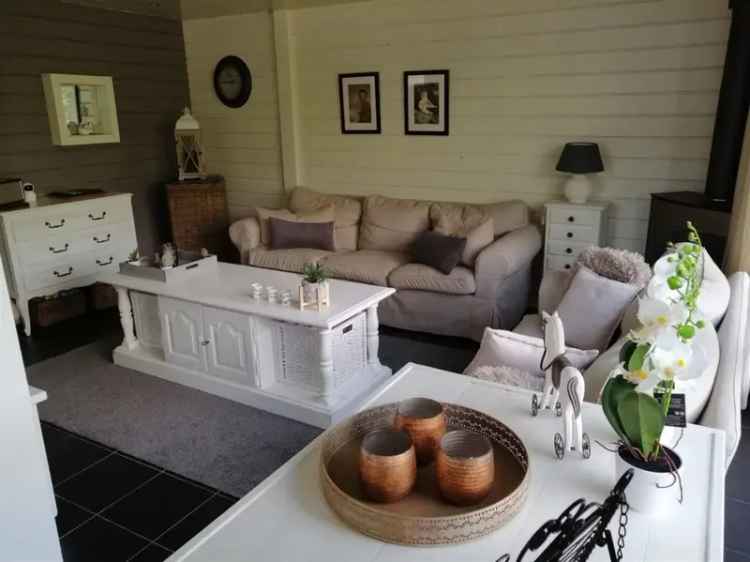 Charmante Vakantiechalet Groene Omgeving