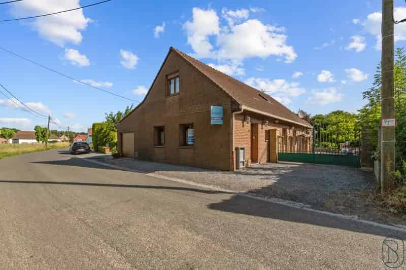 Huis te huur 4 slaapkamers grote tuin 1596m2