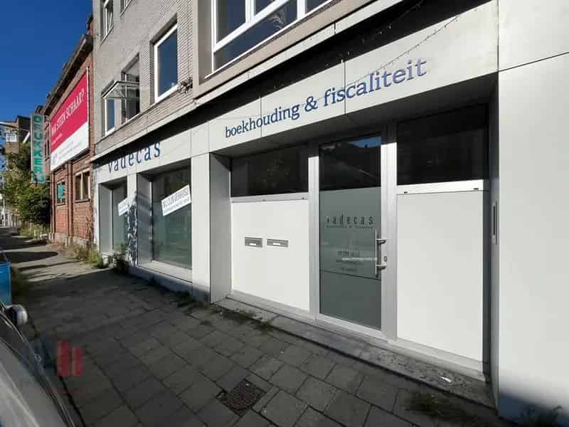 Kantoorruimte te koop Sint-Amandsberg 275m²