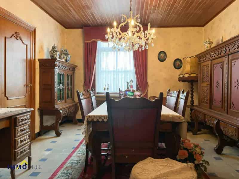 Woning met potentieel op ruim perceel te Baardegem