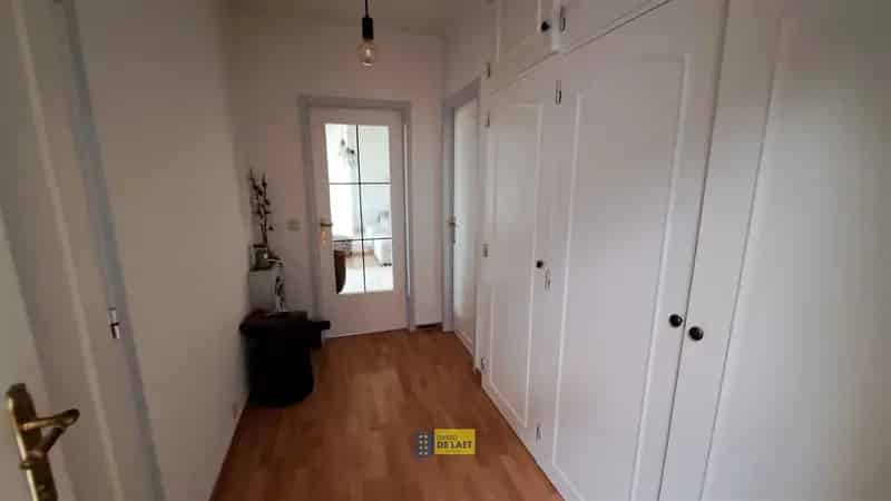 Te Koop: Lichtrijk Dakappartement met Zonneterras