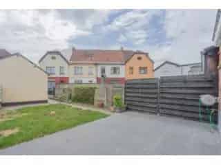 Huis te koop Saint Servais 3 slaapkamers tuin garage