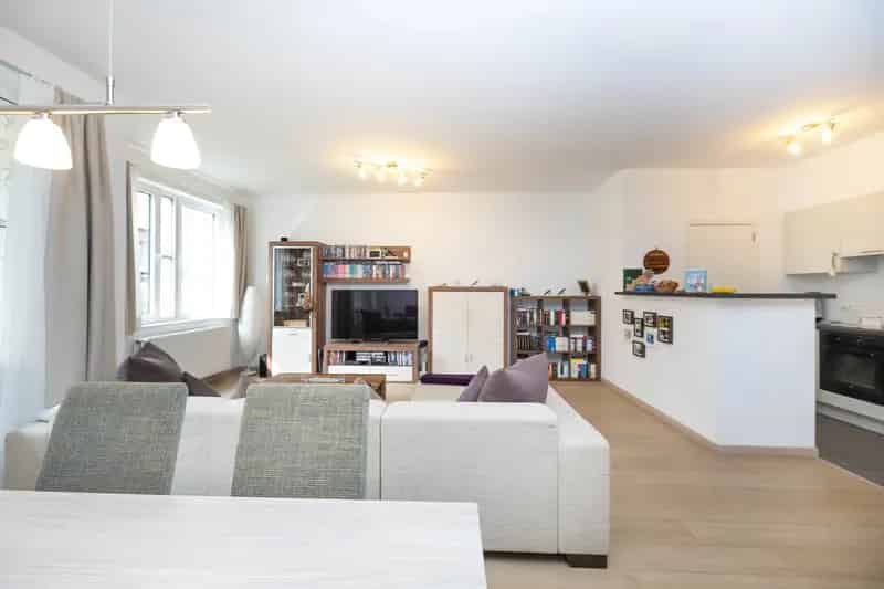 Gelijkvloerse Flat 2 Slaapkamers Terras Marcel Thiry