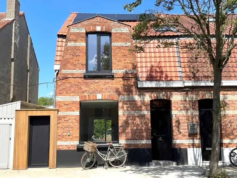 Gerenoveerde woning te koop nabij Brugge
