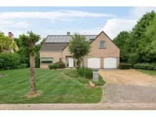 Villa te koop Brecht 4 slaapkamers zwembad grote tuin