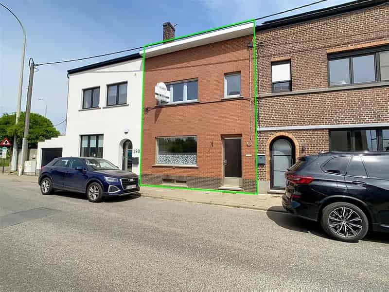 Te renoveren woning 3 slaapkamers tuin garage 9a