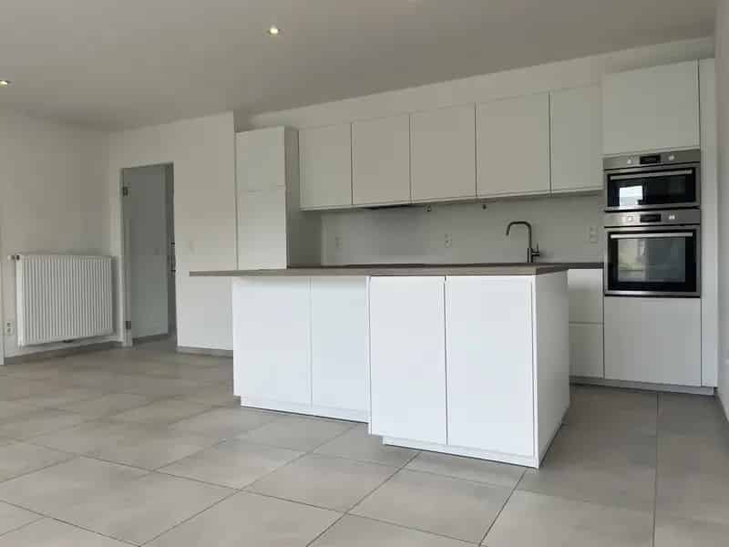 Appartement te huur Brugge 3 slaapkamers gerenoveerd