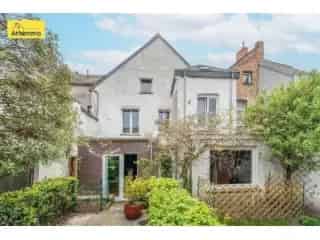 Huis te koop ATH 4 slaapkamers grote tuin