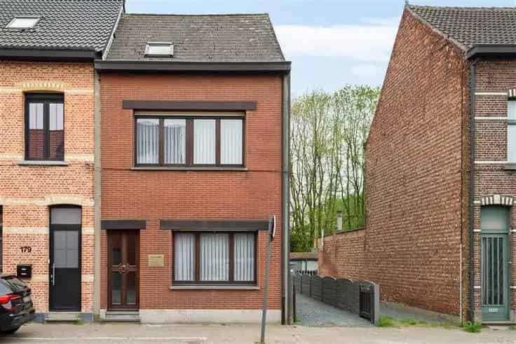 Huis Te Koop Kontich: Renovatieproject nabij Centrum