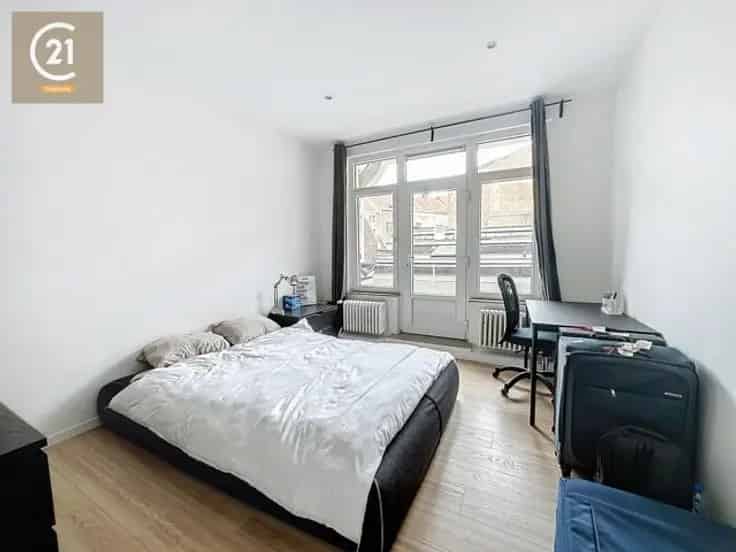 Appartement te Koop Ixelles 3 slaapkamers Nabij Vijvers