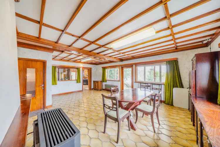 Huis te koop: Villa te renoveren met potentieel