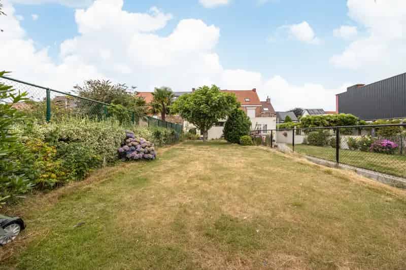 Huis te koop: Karaktervolle woning met potentieel