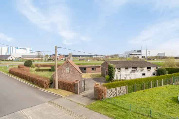 Huis Te Koop Kruisem: Landelijke woning met groot bijgebouw