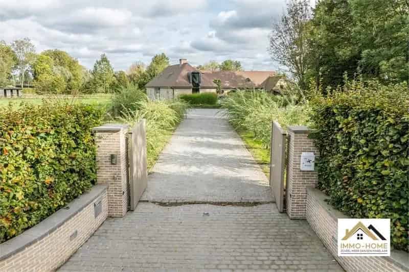 Huis te Koop Oudenaarde 2 slaapkamers Zwembad Grote Tuin