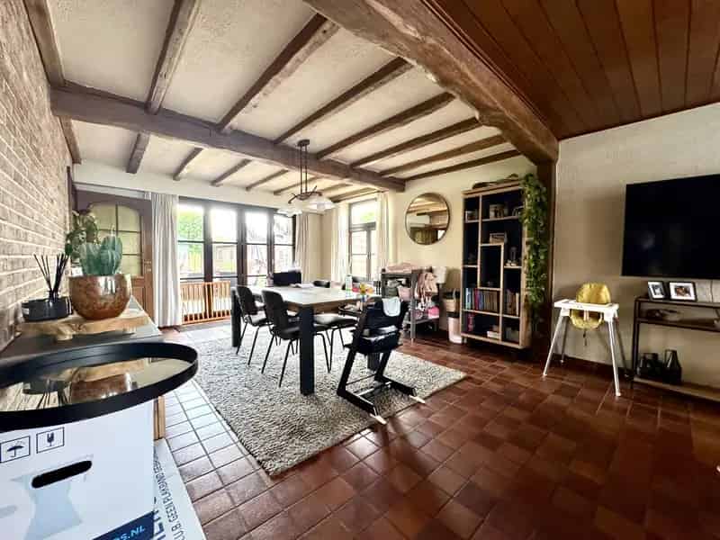 Huis te koop 4 slaapkamers 1100m² tuin