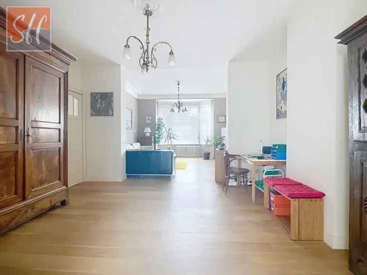 Huis Te Koop Bloemenwijk 5 Slaapkamers 420m²