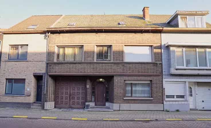 Ruime woning te Willebroek: Renovatieproject met 3 slaapkamers en uitbreidingsmogelijkheden