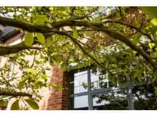 Huis te koop Galmaarden - Karaktervolle woning met 4 slaapkamers en tuin