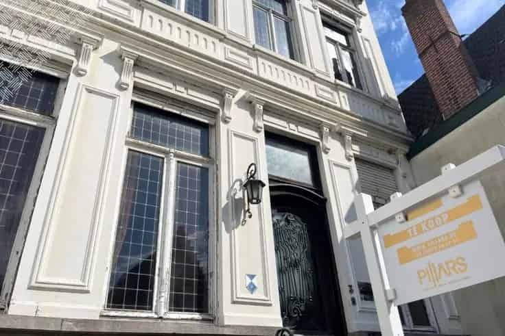 Herenhuis te Koop Brugge Sint Annarei  Unieke Woning