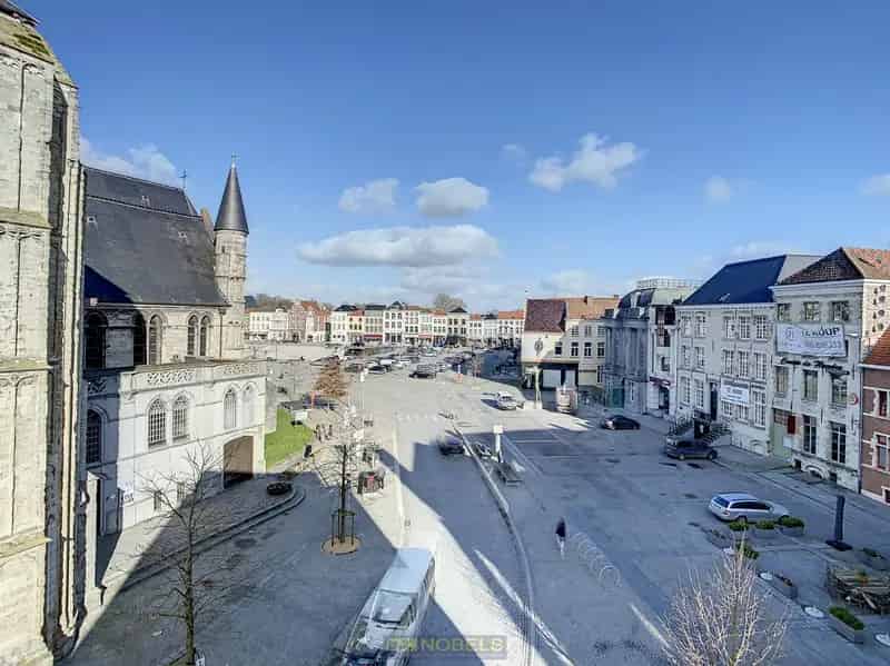 Luxueus Appartement Oudenaarde Markt Sint Walburgakerk