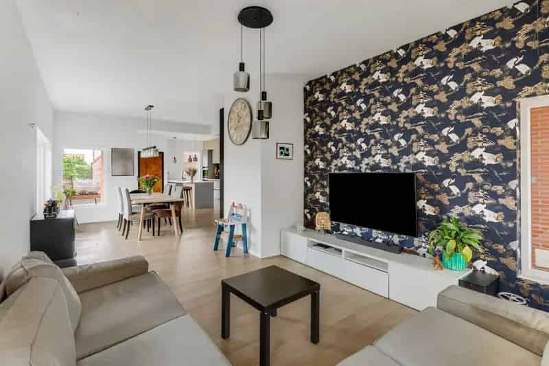 Gerenoveerde woning te Zandvliet 2 slaapkamers garage tuin