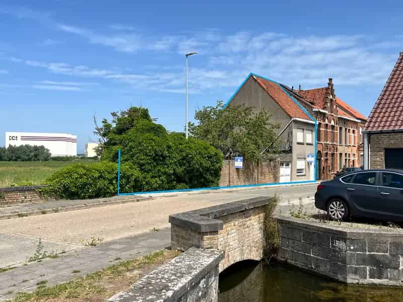 Huis te huur Lissewege: Vernieuwen, Ruime Tuin, Garage