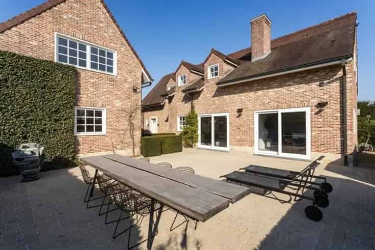 Luxe Villa te Koop in Borsbeke: 3 slaapkamers, kantoor en grote tuin