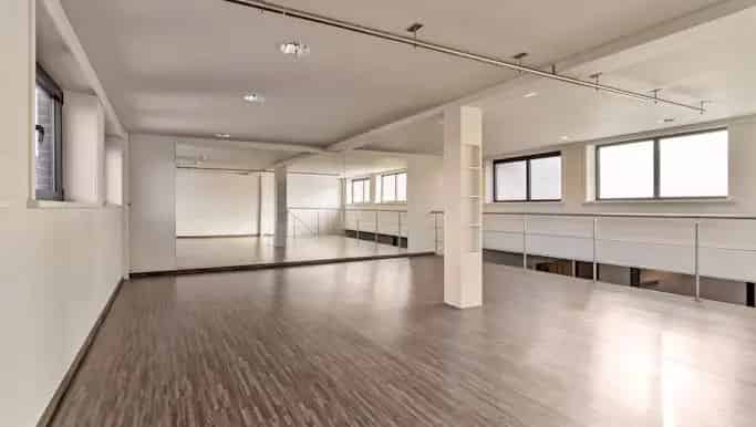 Burgerwoning met polyvalente gebouweenheid te koop