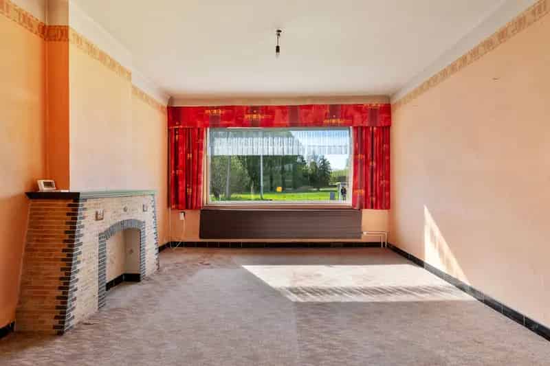 Te renoveren woning 3 slaapkamers 10 are