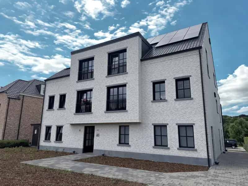 Nieuwbouw Appartement te Huur met Dakterras en Uitzicht
