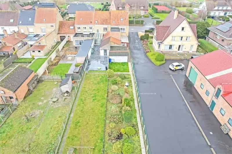 Te renoveren gezinswoning 4 slaapkamers Lo-Reninge