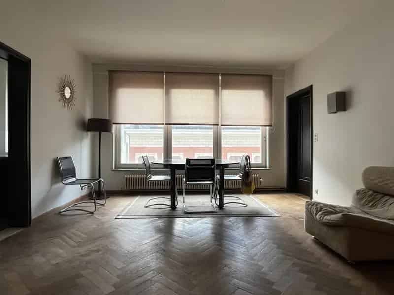Antwerpen Centrum: Gemeubileerd Vintage Appartement 1 Slaapkamer