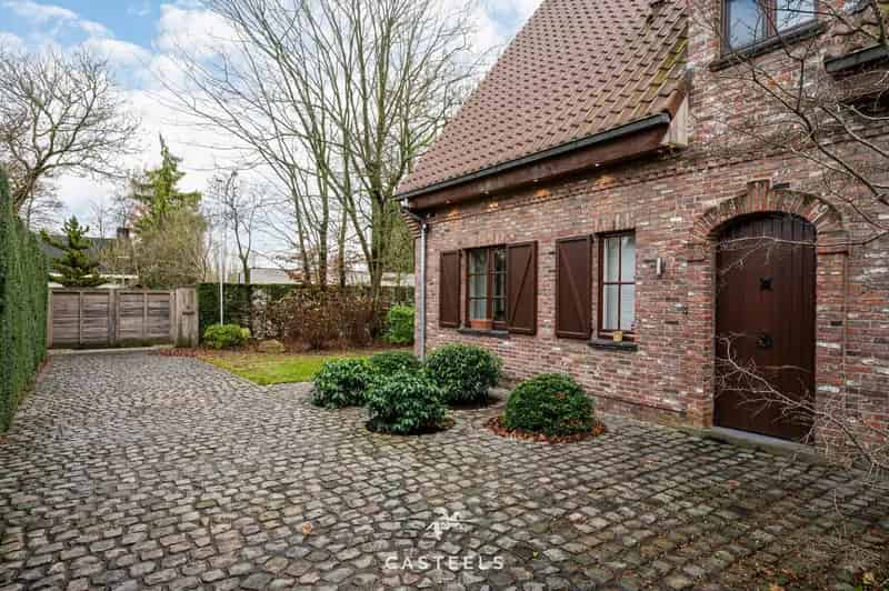 Huis te koop Sint-Denijs-Westrem: Landhuis vol charme en ruimte
