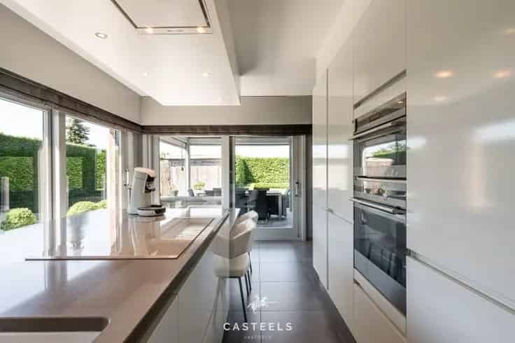 Huis Te Koop Oudenaarde: Bungalow 1014m² met Zolder 84m²