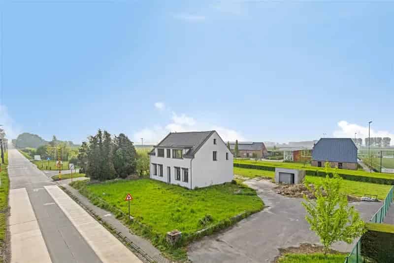 Huis te huur Landelijk gelegen 270m2 Semi-casco
