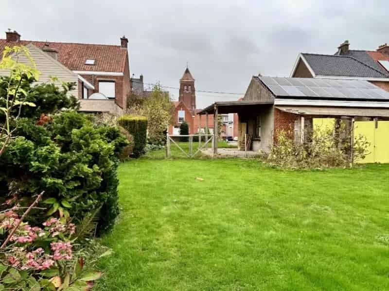 Bouwgrond te huur 624m² Zuidgericht Nabij Faciliteiten