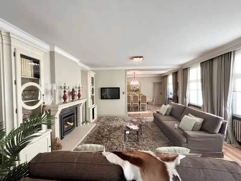 Huis te koop Brugge Centrum: Statige woning met karakter