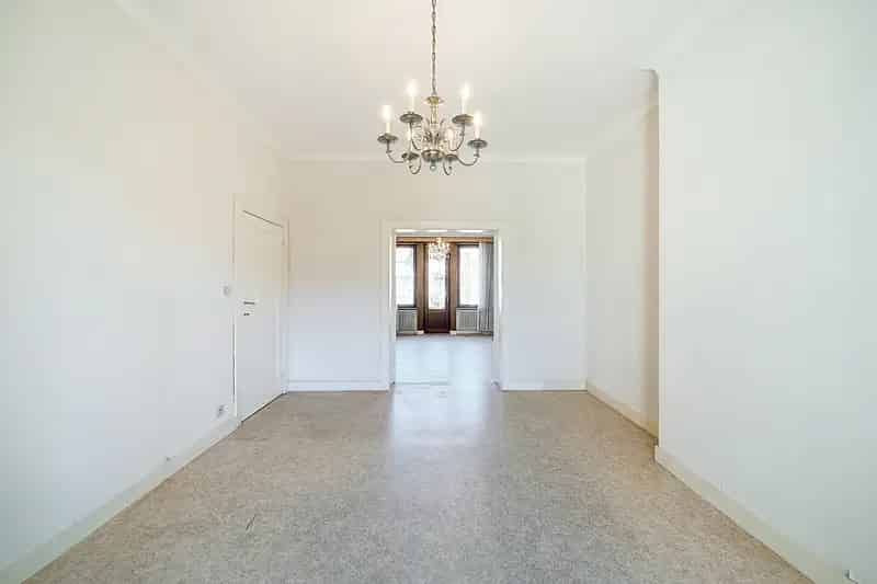 Huis te koop: Bel-étage 250m² nabij Japanse Toren